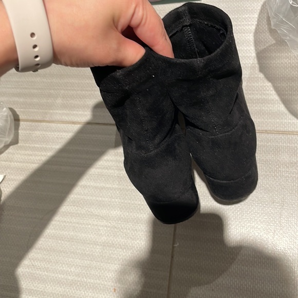 Sock boots. - Picture 2 of 5